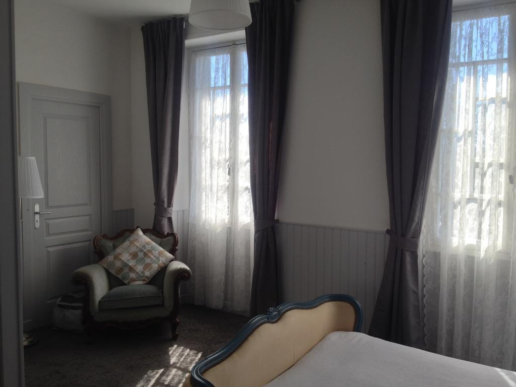 Le Petit Dragon Rouge Hotel Miers Camera foto